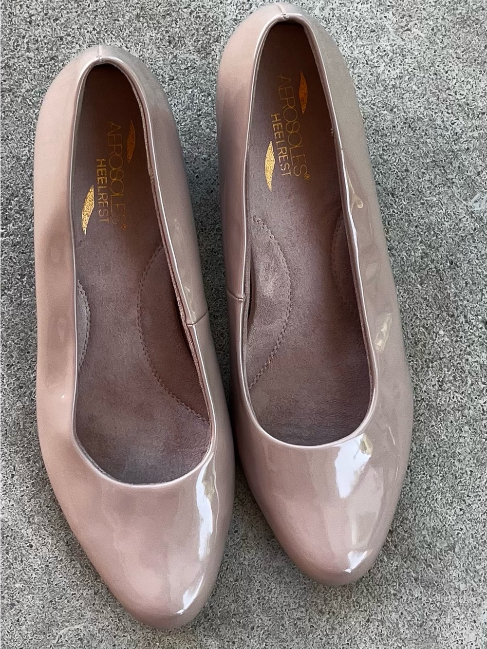 Aerosoles Women’s Nude Patent Leather Low heels SZ 10 Never worn NWOB